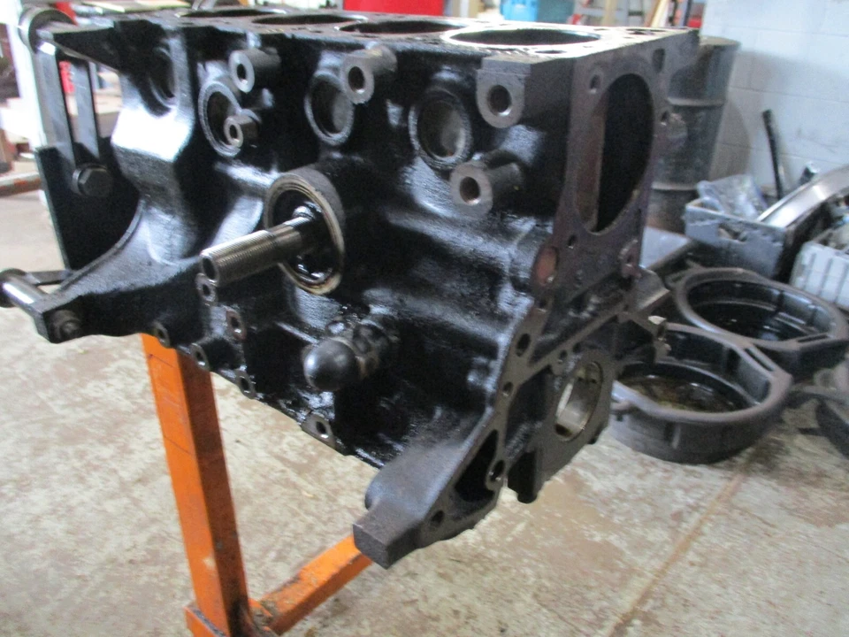 1991 Mercury Capri XR2 - Mazda B6T - Cylinder Block (BARE:No Crankshaft/Pistons) - Image 3 of 4