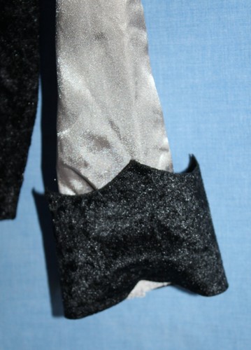 Target Halloween Costume Boys 6-8 Dark Lord Victor Cape Pants Shirt Black Gray - Picture 4 of 7