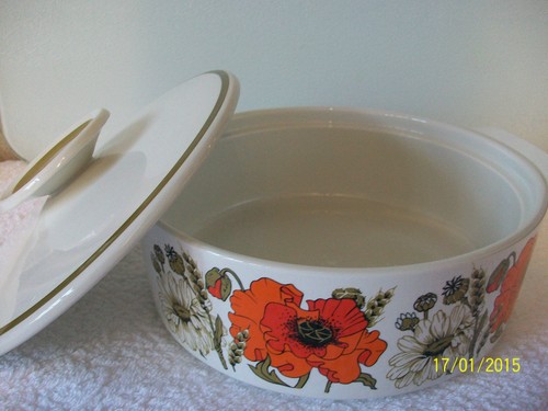 J G Meakin. Studio Pottery. Poppy. Tureen. Serving Dish. Vegetable Server. - Picture 4 of 8
