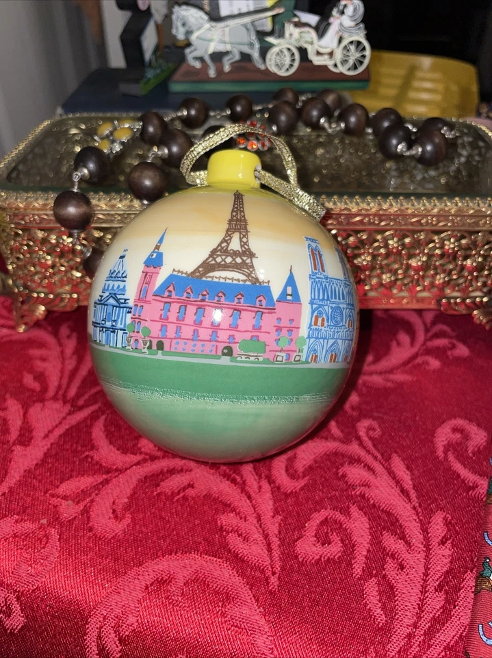 Anthropologie Ciudad de París Adorno de Navidad Danielle Kroll Souvenir Foto 4 de 4