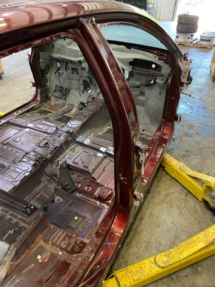 2018 - 2021 HONDA CLARITY OEM RIGHT CENTER PILLAR *STRUCTURE CUT* Foto 2 de 4