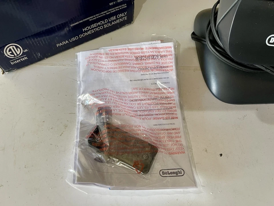 DELONGHI-Calentador de Torre-USADO-1500W Calentador Oscilante de Cerámica con Termo y Control Remoto Foto 4 de 4