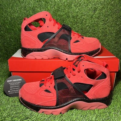 Size 10 - Nike Air Trainer Huarache Challenge Red