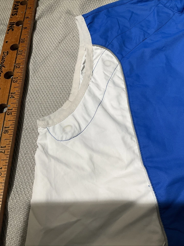 Sugoi Cycling Vest Womens Medium Blue White Versa Jacket Lightweight Full Zip - Image 4 of 4