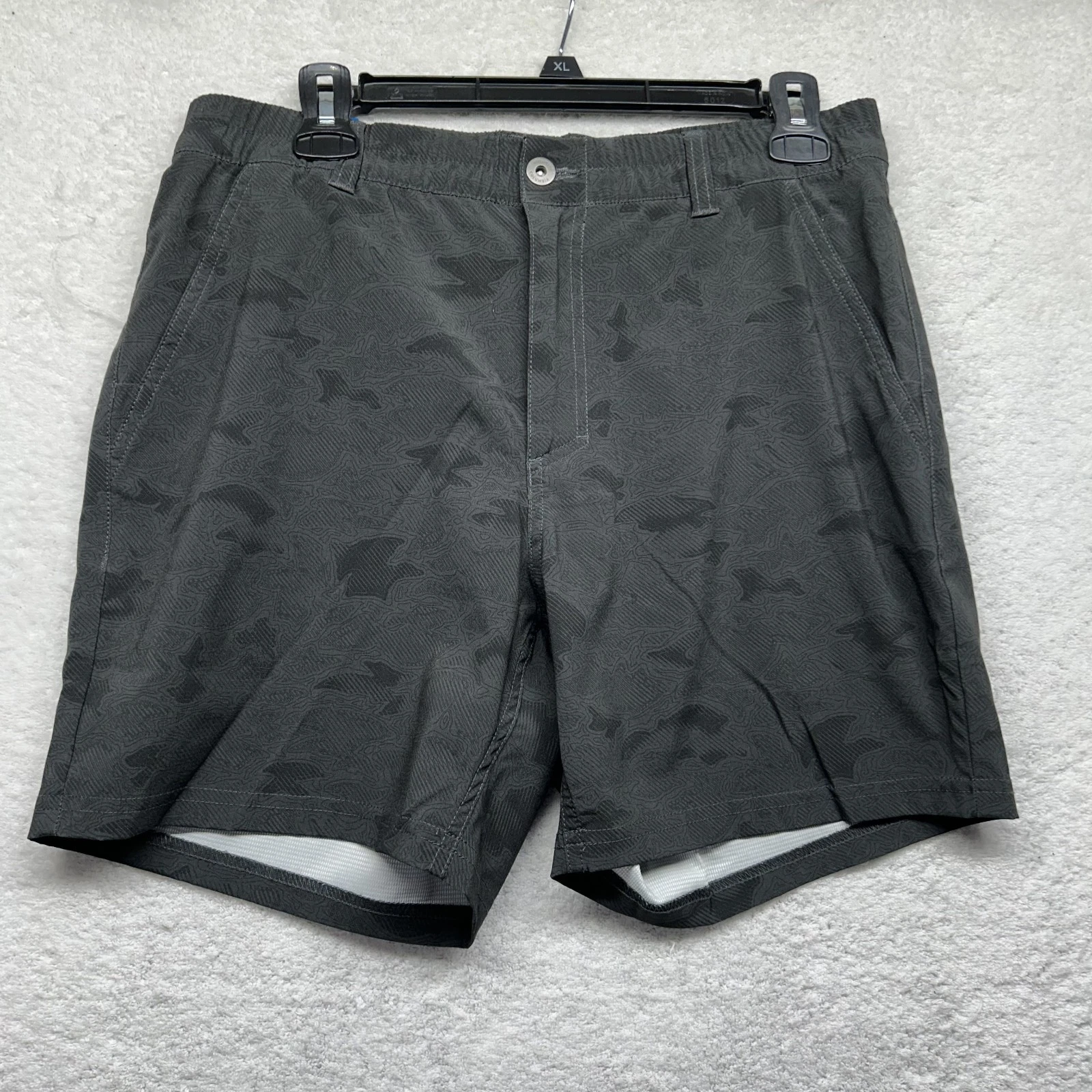 Columbia PFG Mens Size M Gray Uncharted Printed Shorts