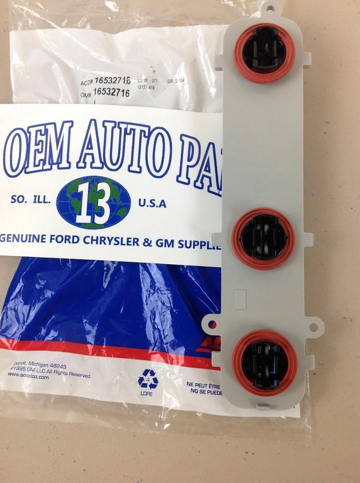 2002-2009 GMC Envoy Rear LH or RH Tail Lamp CIRCUIT BOARD ASSEMBLY new OEM - Image 3 of 3