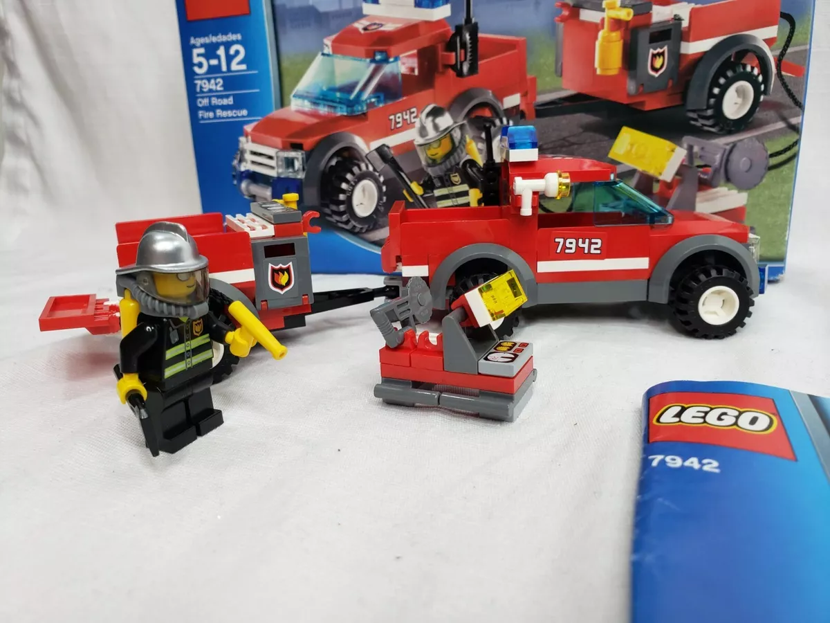 LEGO 7942 City Fire Off Road Rescue Truck 100 Complete Fire Fighter w Box