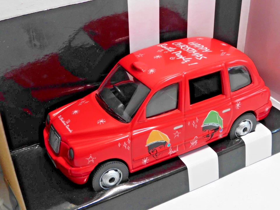 CORGI THE BEATLES CHRISTMAS TAXI 1/36 CC85933 - Image 3 of 4