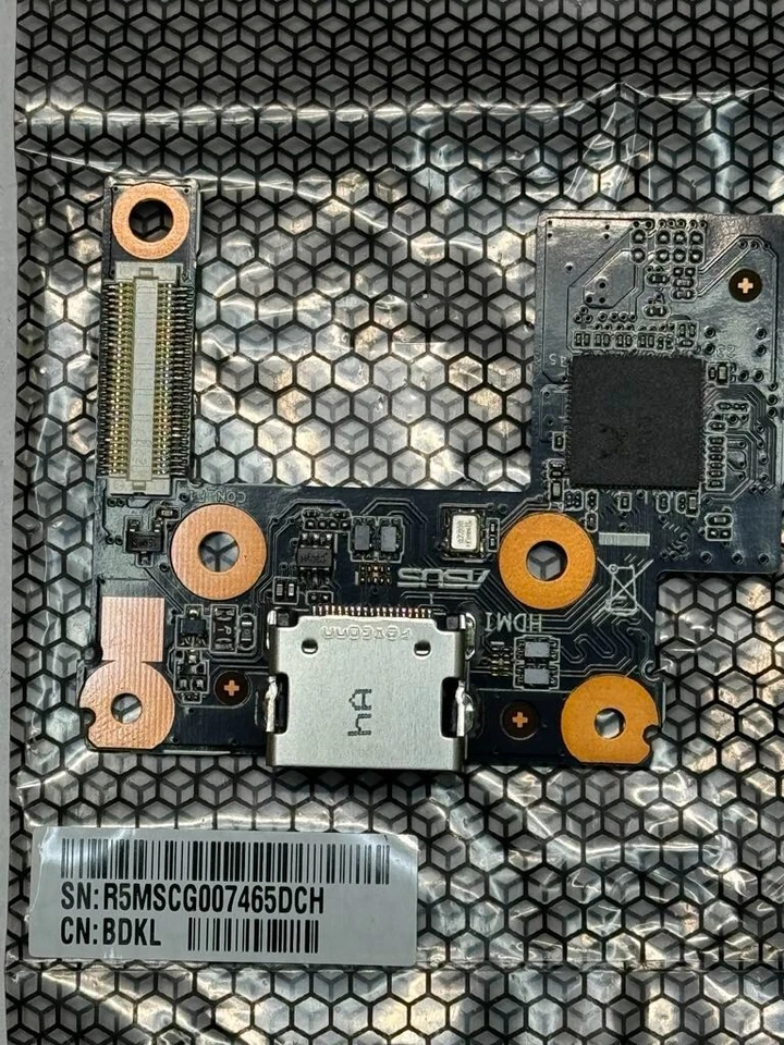 ASUS 90MS0210-R1400 PN63 HDMI2.1 BD - Image 4 of 4