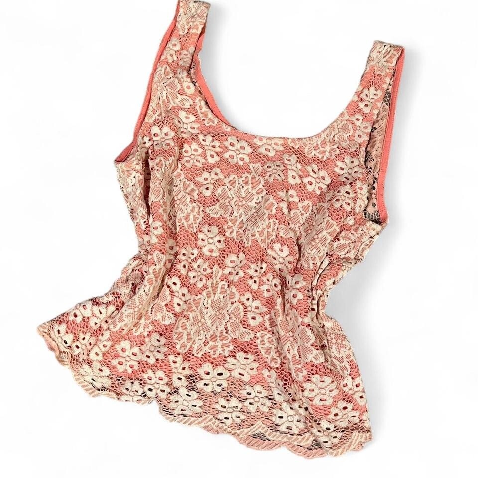 Pink lace Y2K tank top  floral pattern  Size 4 women's