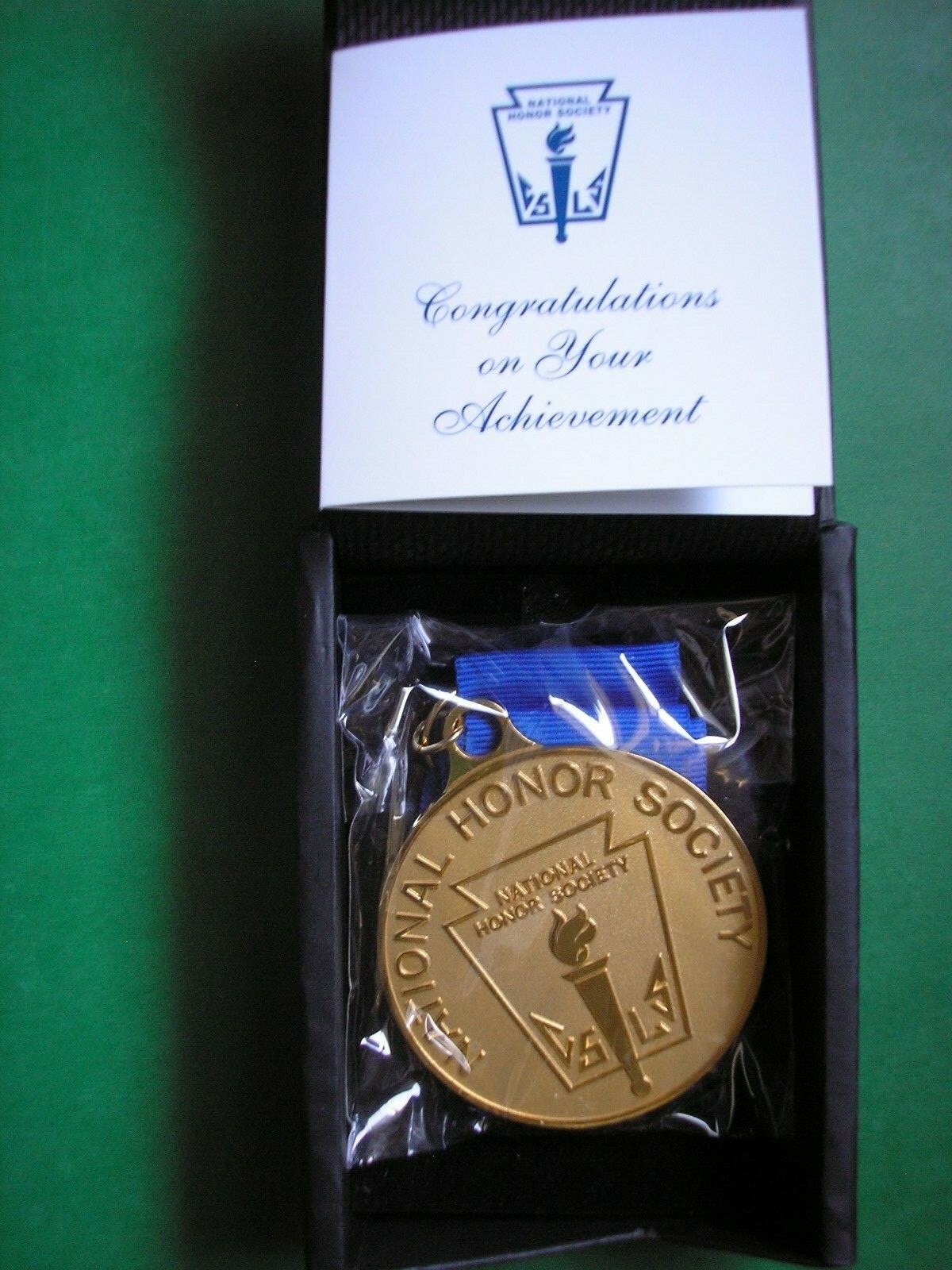 NHS Medallion National Honor Society Medal NHS Graduation Gift 2 1/2" NEW