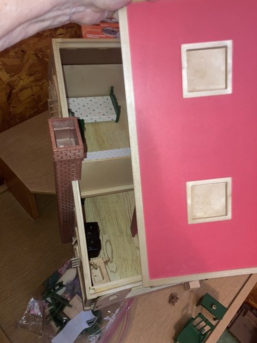 Familias Sylvanian 1985 vintage, casa, muebles, 4 conejos, ropa, electrodomésticos - Imagen 8 de 15