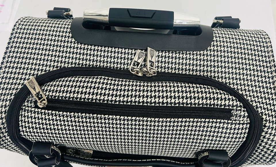 London Fog Oxford III 8Wheel Under Seat Bag, BlackWhite, CarryOn 15