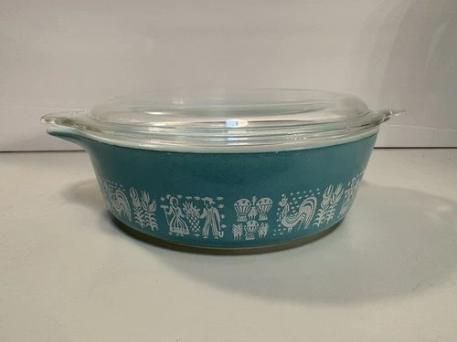 RARE Pyrex Turquoise Amish Butterprint LADY ON THE LEFT 471 1pt. casserole