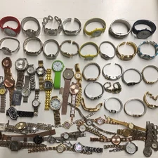 Lot Of 60 Assorted Womens Watches Untested Vintage Gold Silver Mix Tone Metal