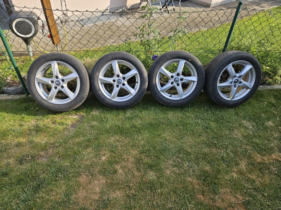 Renault Alufelgen Auf Winterreifen Mit Sensoren - Bild 4 von 4