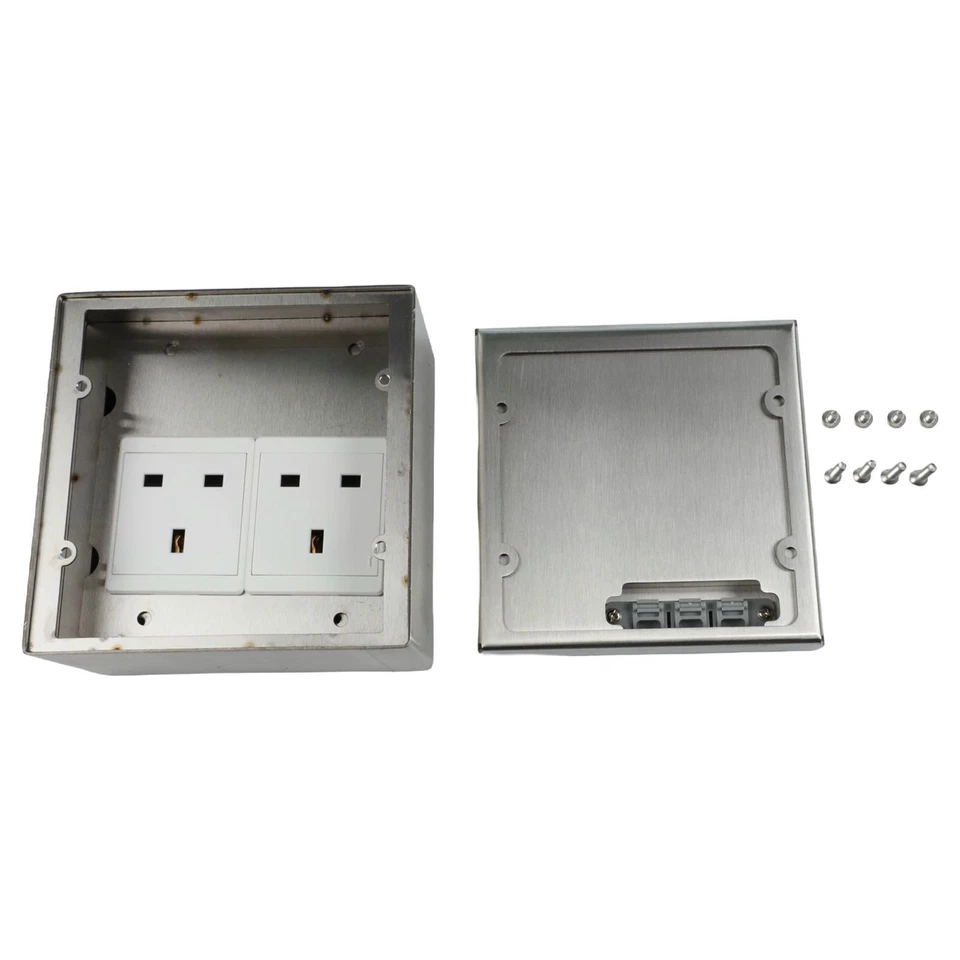 Caja de enchufes integrada de diseño sellado para seguridad eléctrica y durabilidad Foto 2 de 4