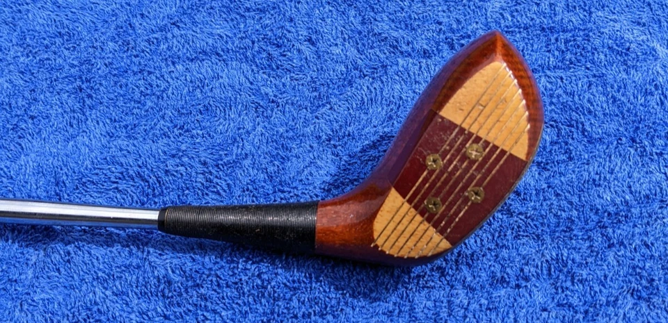 Louisville Golf The Classic 50 Fifties Series 693TS Caqui Driver LH Grafito Foto 2 de 4