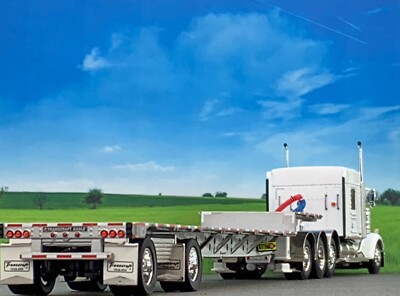 1/64 DCP KENWORTH W900L TRI AXLE W/ 72