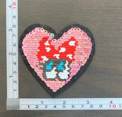 Colorful Pink Sequin Heart Sew On Patch - Picture 3 of 3