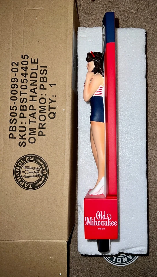 VHTF Old Milwaukee Girl Pinup Tap Handle New in Box - Image 2 of 4