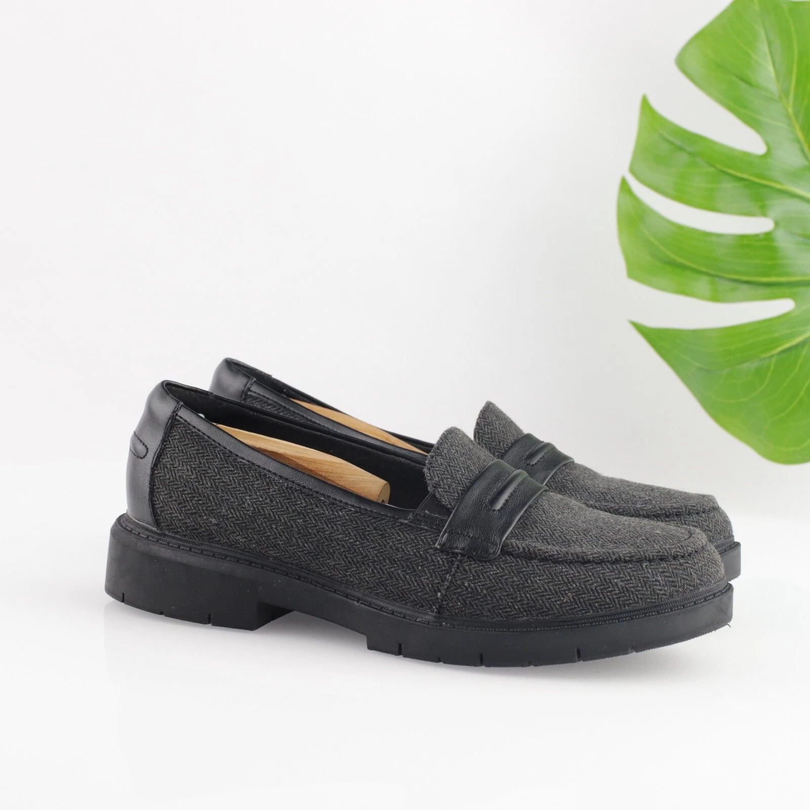 Mocassino Clarks donna Westlynn Bay taglia 8 5 LARGO grigio spina di pesce scarpa slip on