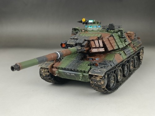 Modelo de tanque de batalla principal francés moderno AMX-30 B2 Brennus construido 1/35 con pistas de metal - Imagen 5 de 22