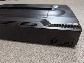 Neo Geo game console + 2 controllers + 2 software sets [ROM version] confirmed