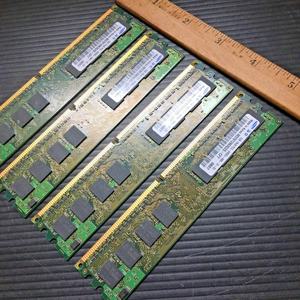 4PCS Samsung 1GB 1Rx8 PC2-6400U-666-12-ZZ M378T2863QZS-CF7 PC Memory - Image 4 of 4