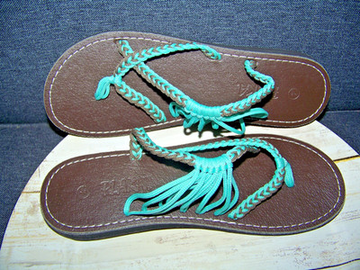 NEW Plaka Reef Oceanside Sandals Women 7 Turquoise/Brown Handwoven Flip Flops