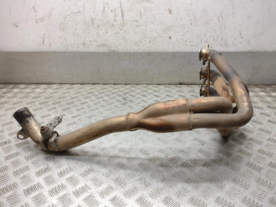 Triumph Sprint ST 955I RS 2001 tubos de escape Foto 4 de 4