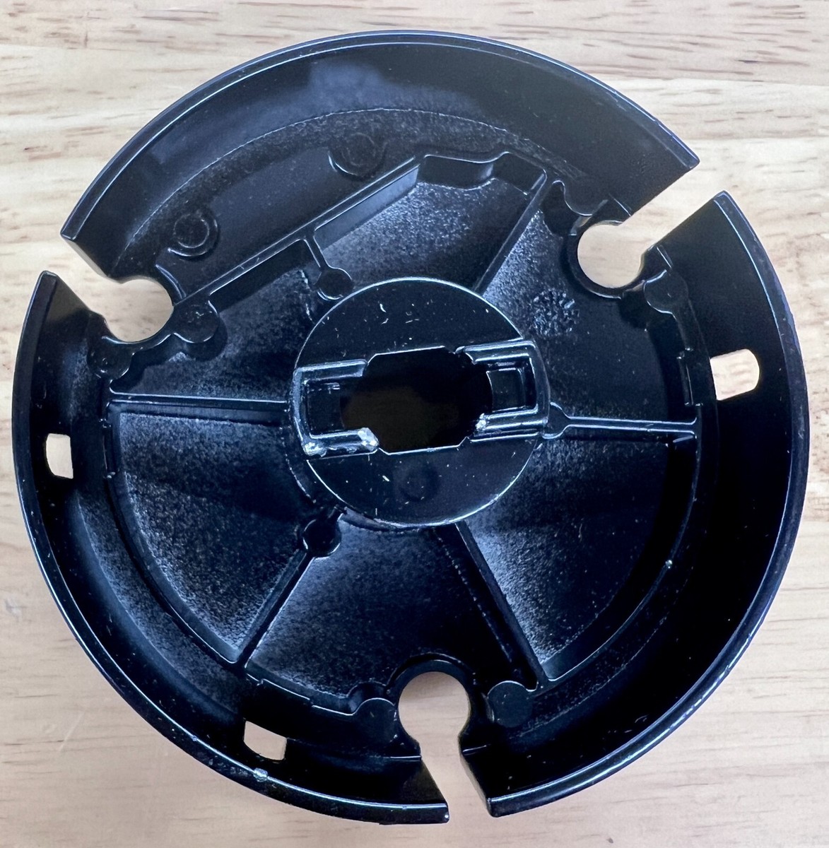 DOMETIC 9200 RV AWNING END CAP ASSEMBLY THIS IS FOR THE MOTOR SIDE