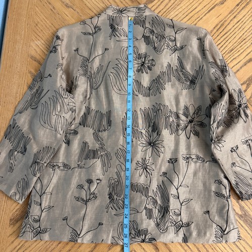 Chicos Leinen Hemdjacke mit Knopfleiste beige schwarz Blumen bestickt Oberteil Gr. 2 Lrg - Bild 9 von 12