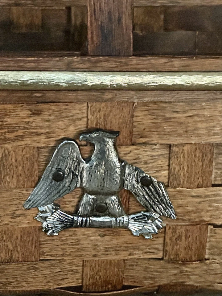 Vintage Woven Bentwood Eagle Fireplace Log Kindling Hearth Basket w/Handle - Imagem 4 de 4