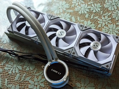Lian Li Galahad AIO Uni Fan SL Edition 360 White