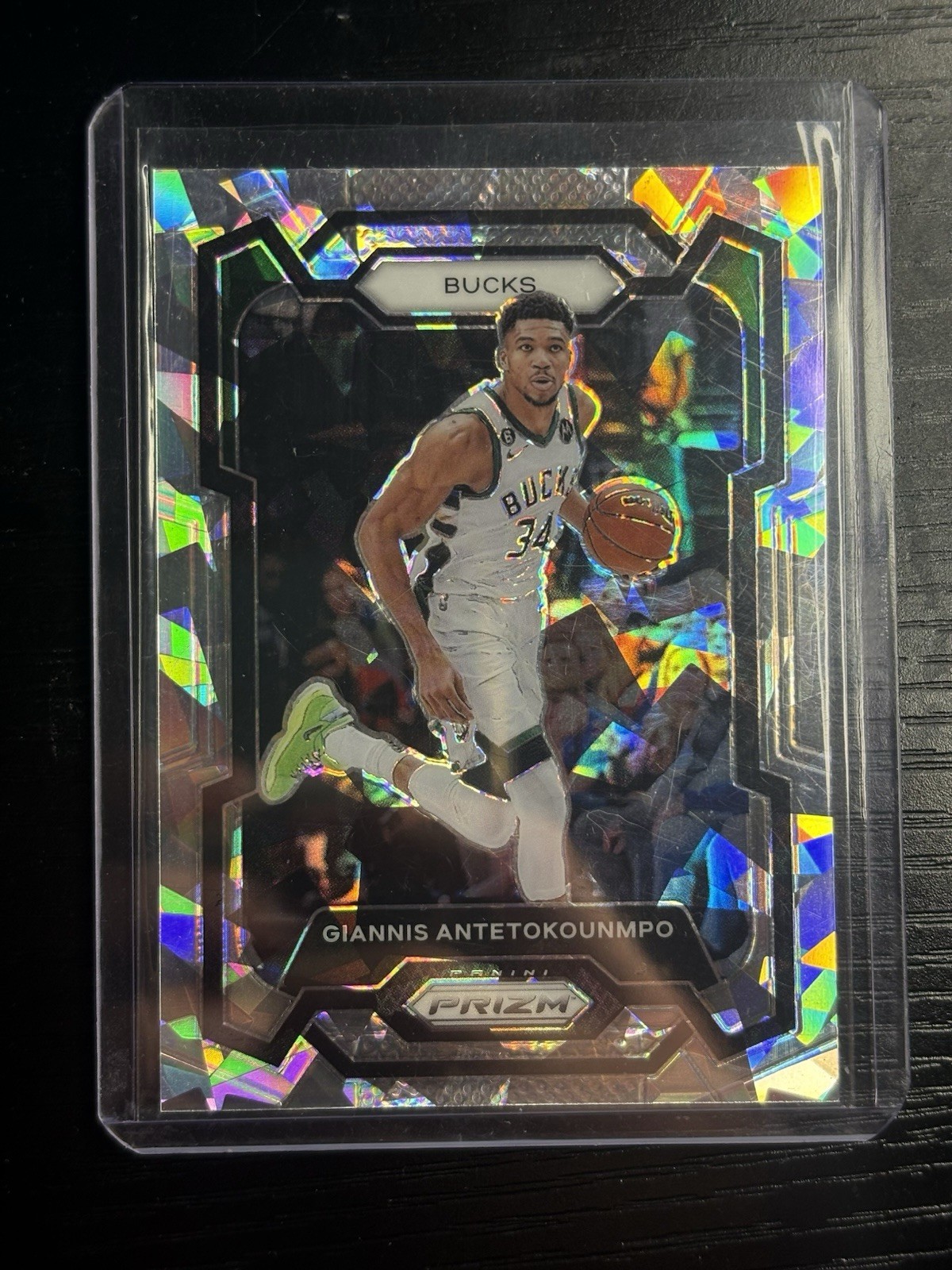 2023-24 Prizm Giannis Antetokounmpo SILVER Cracked Ice Prizm Card #103 Bucks!