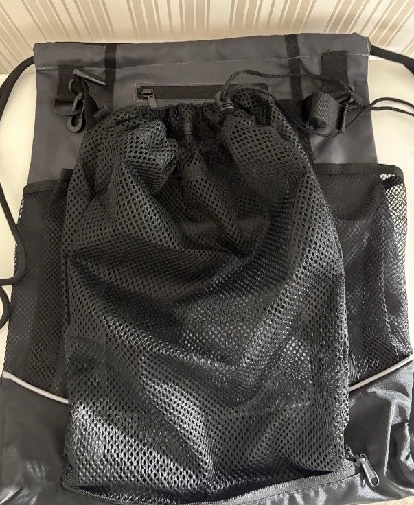 NEU Ball Backpack - Basketball Fußball Rucksack Schwarz - Ballnetz -Schuhtaschen - Bild 2 von 3