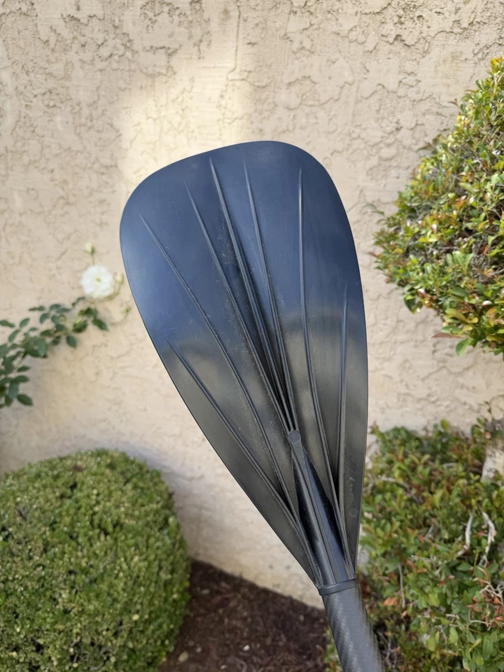 Riot PRO CARBON SUP Stand Up Paddle 65.5” 2 Piece Design Lightweight - Image 4 of 4