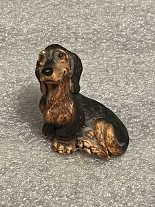 Vintage Resin Sitting Dauchaund Miniature Dog Figurine 1.5” T Detailed!