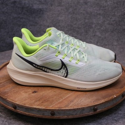 Nike Air Zoom Pegasus 39 Men Size 12 US DH4071-301 Barely Green Mint Foam Volt