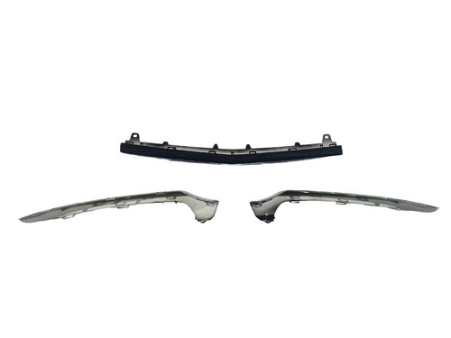 MERCEDES CLASSE C 2014 - 2018 OE W205 AMG PARAURTI ANTERIORE LABBRO INFERIORE FINITURE NERE - Foto 10 di 13