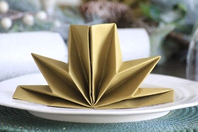 RUBY PEARL Luxury Folded Paper Napkin Metallic Star pk6 Christmas Xmas Table Decoration