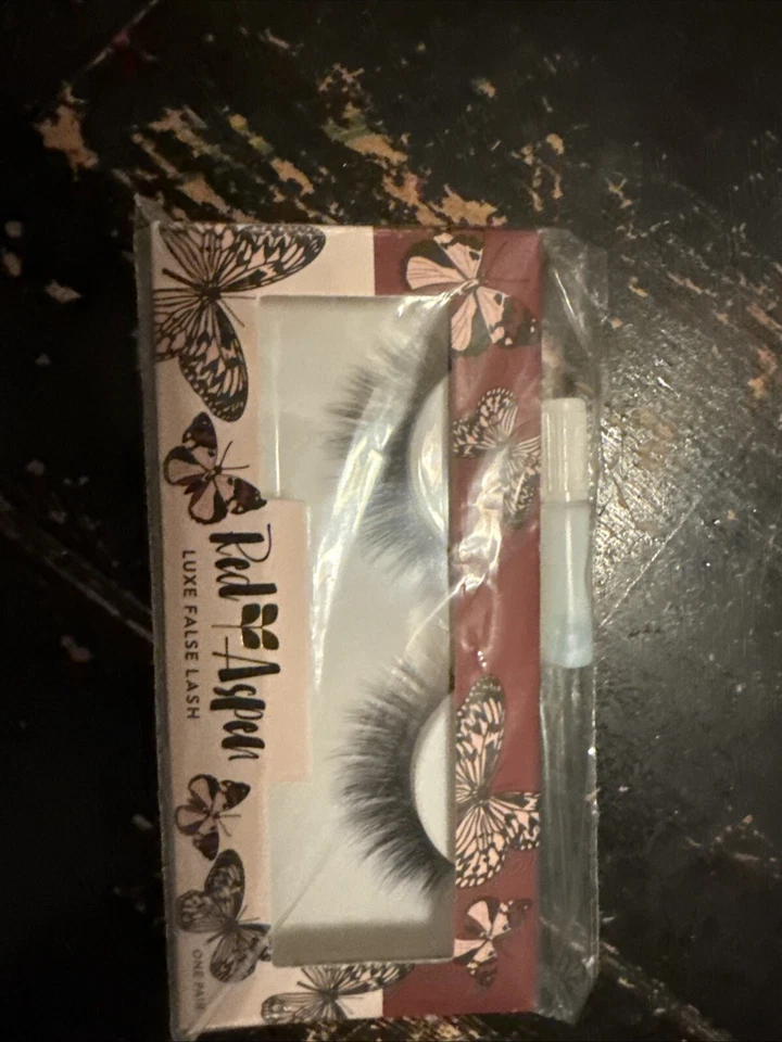 Red Aspen Laina  - Image 2 of 2