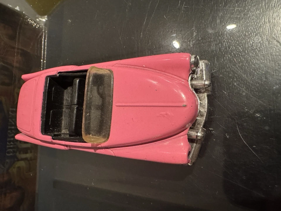 Juguete Corgi Tootsie Rosa Cadillac Corniche Convertible Hecho en Gran Bretaña Foto 3 de 4