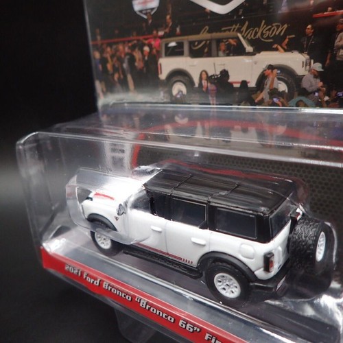 Ford Bronco 2021 -Bronco66- primera edición **** Greenlight Barrett Jackson 1:64 - Imagen 3 de 4
