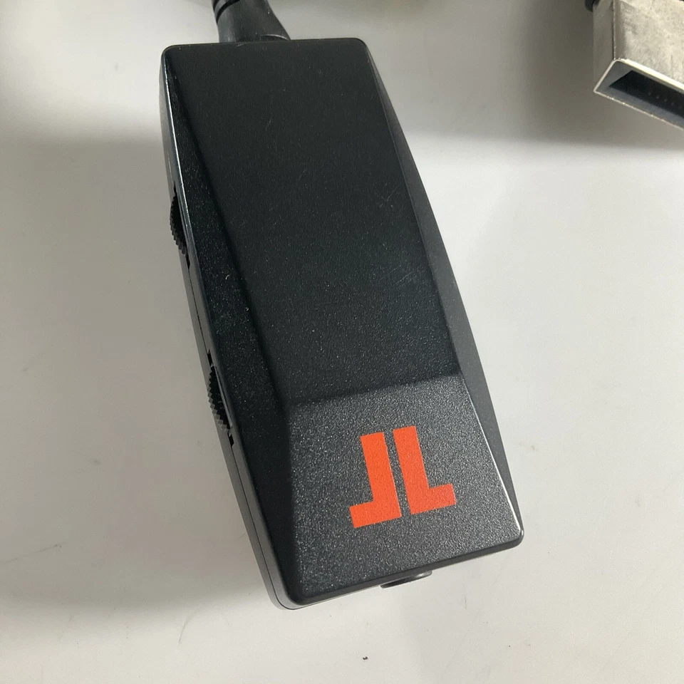 Triton USA USB & Aux To RCA Cable (item 47676) - Image 2 of 4