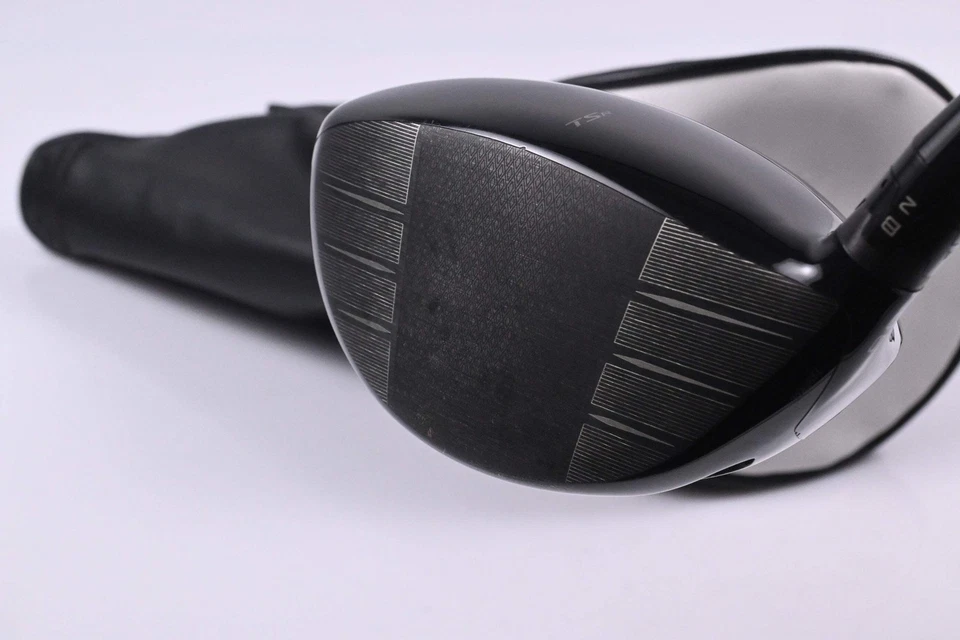 Titleist TSR3 Driver / 9 Degree / Stiff Flex HZRDUS Black 60 Shaft - Image 4 of 4