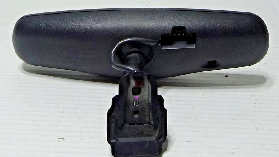 2001-2007 Toyota Highlander Interior Auto Dim Compass Rearview Mirror - Image 4 of 4