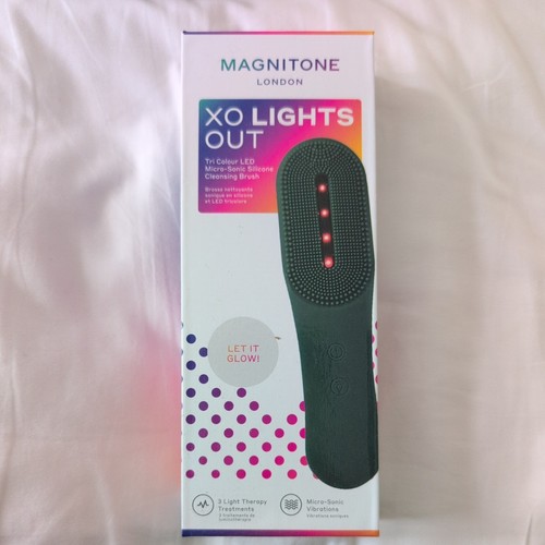 Magnitone XO LightsOut Tri Colour LED Micro-Sonic Cleansing Facial Massage Brush - Picture 1 of 4