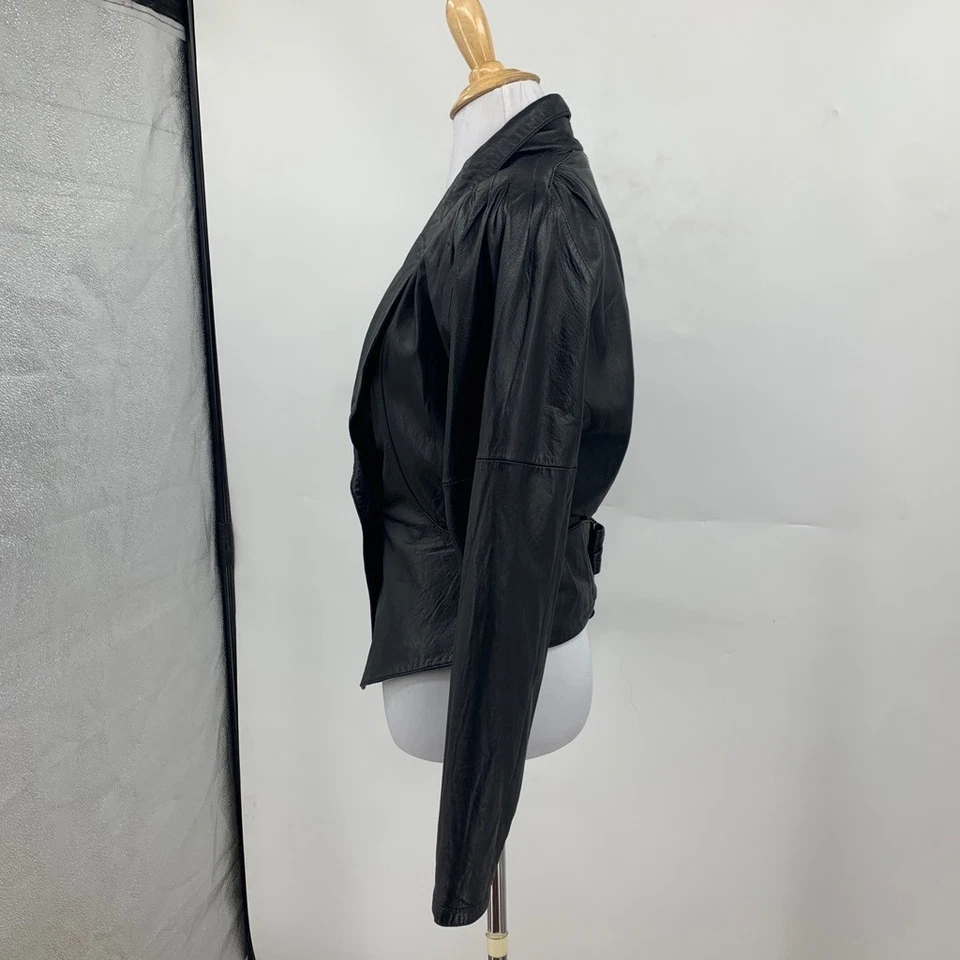 Tannery West Jacket Women XS Extra Small Black Leather Cropped Buckle Wide Lapel - Image 4 of 4